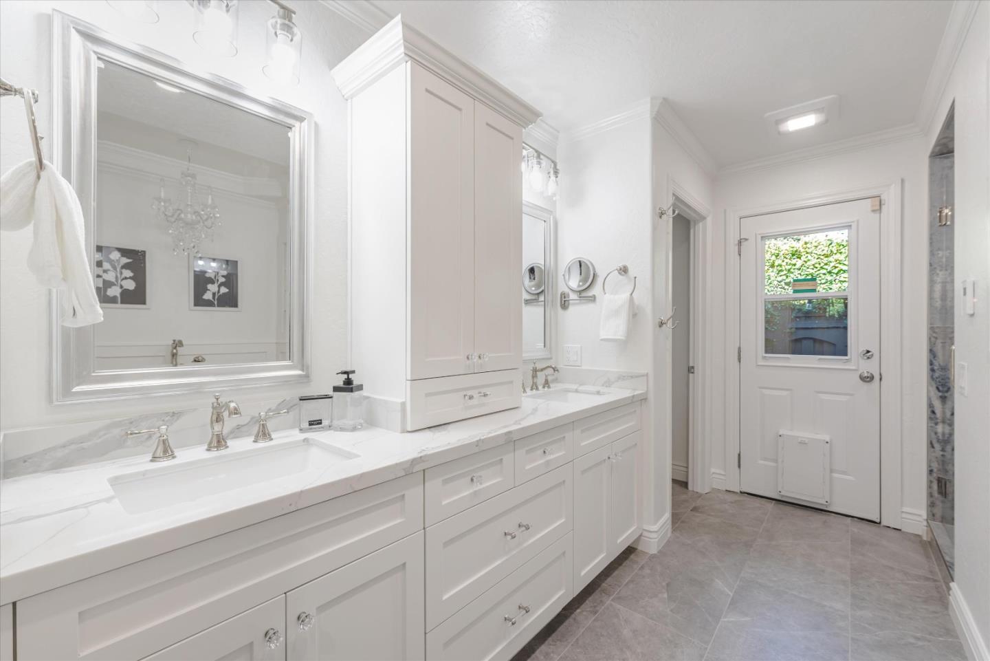 1701 Sweetbriar DR