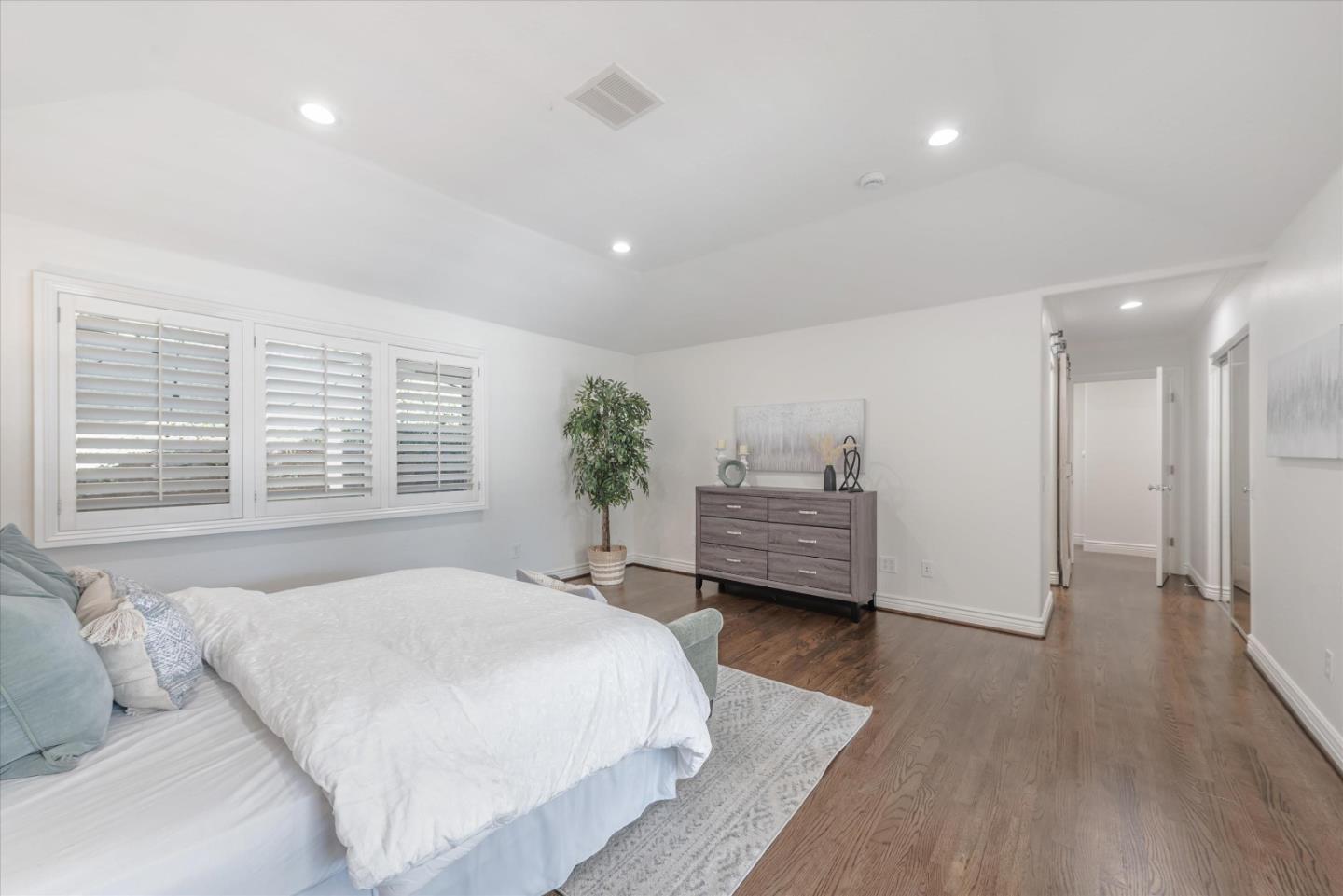 1701 Sweetbriar DR