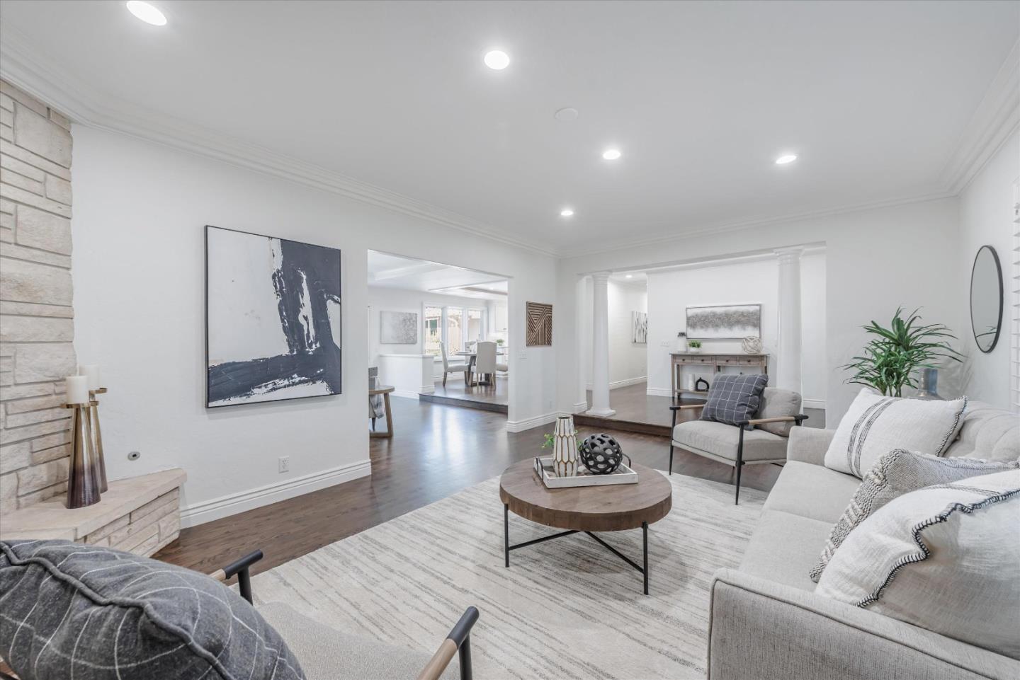 1701 Sweetbriar DR