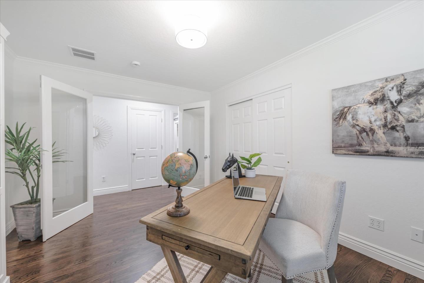1701 Sweetbriar DR