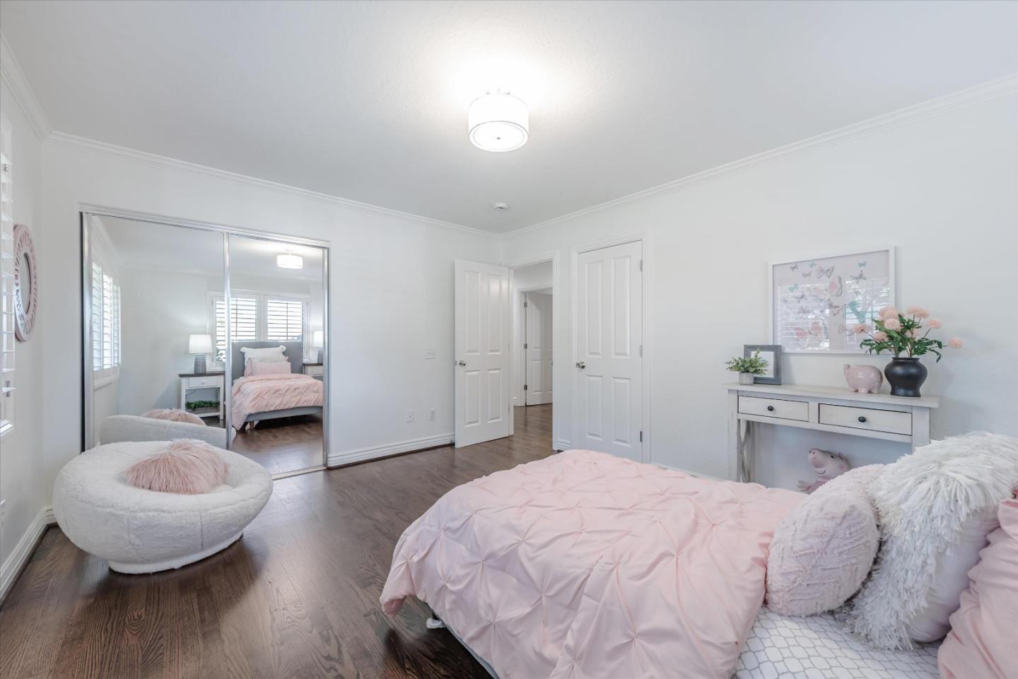 1701 Sweetbriar DR
