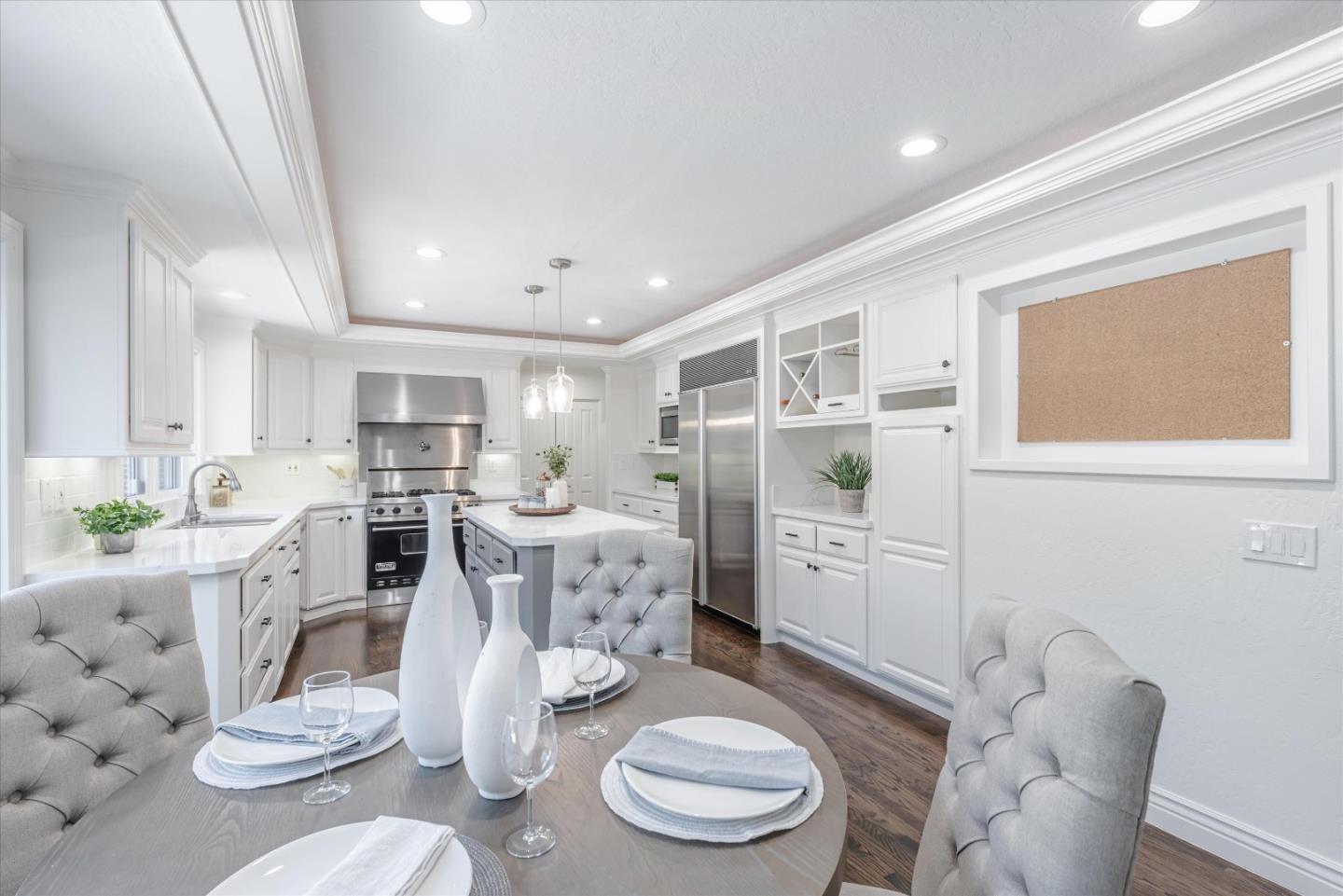 1701 Sweetbriar DR
