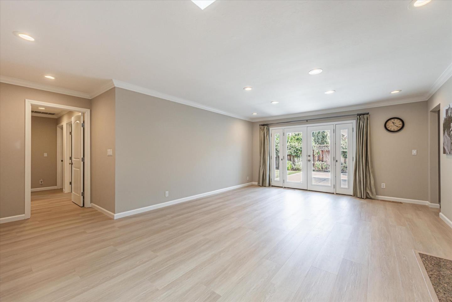 2268 Mazzaglia AVE
