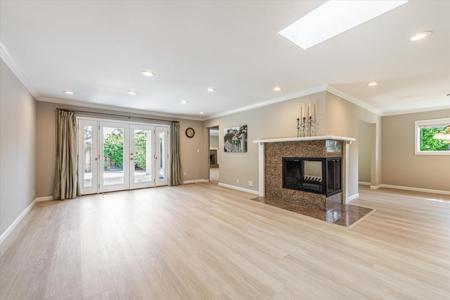 2268 Mazzaglia AVE