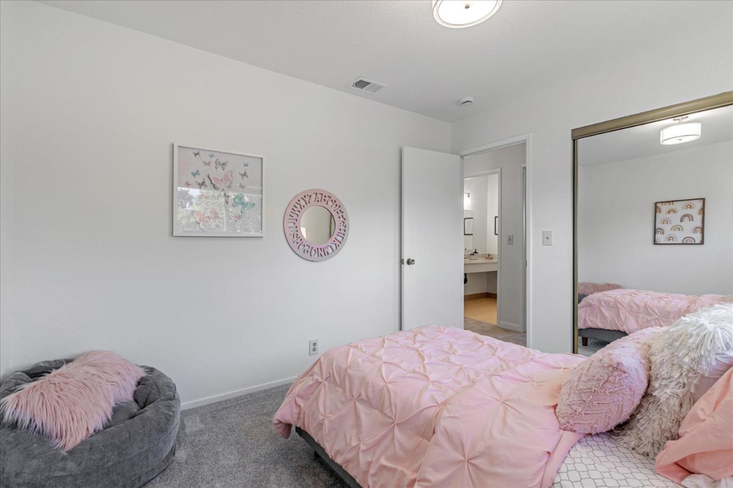 3104 Cherry