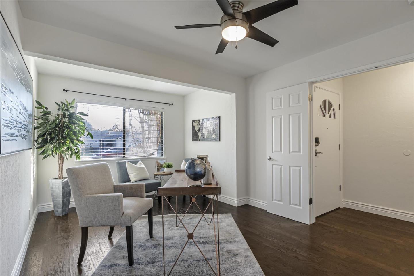 1221 Sierra Mar DR