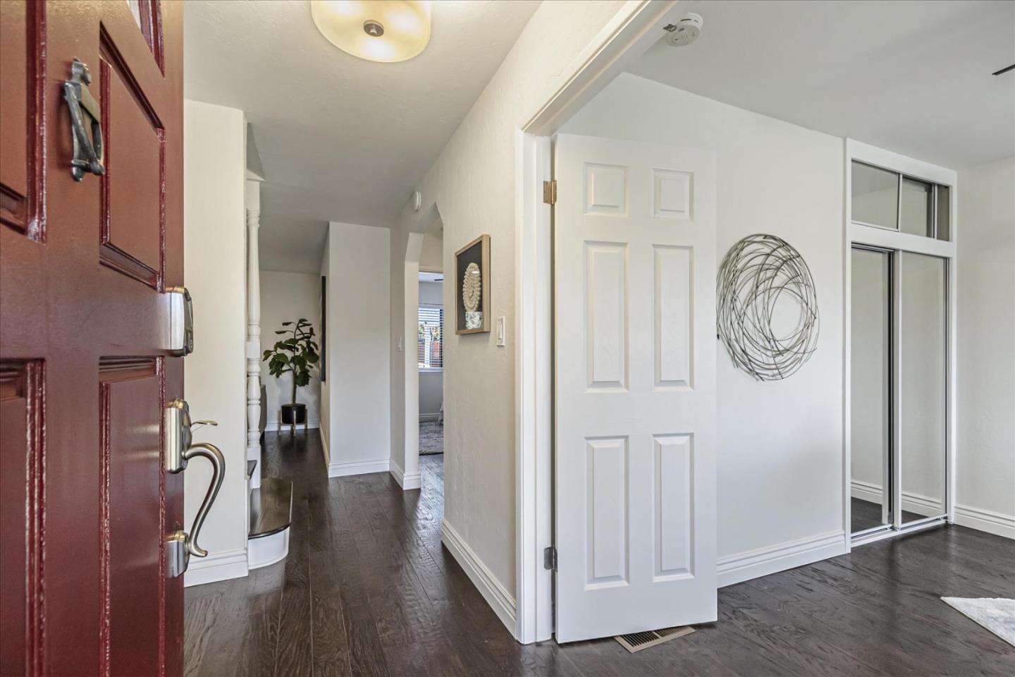 1221 Sierra Mar DR