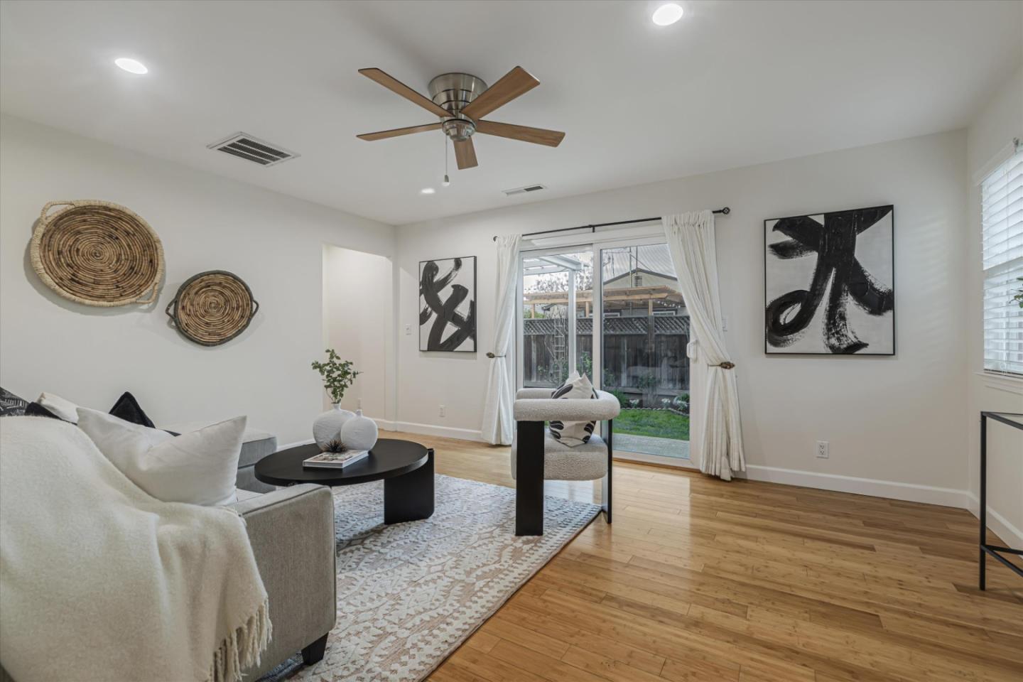 1804 Bird AVE
