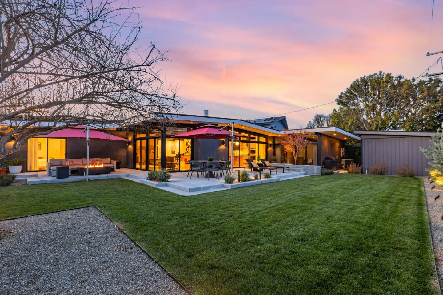 2896 Gardendale DR