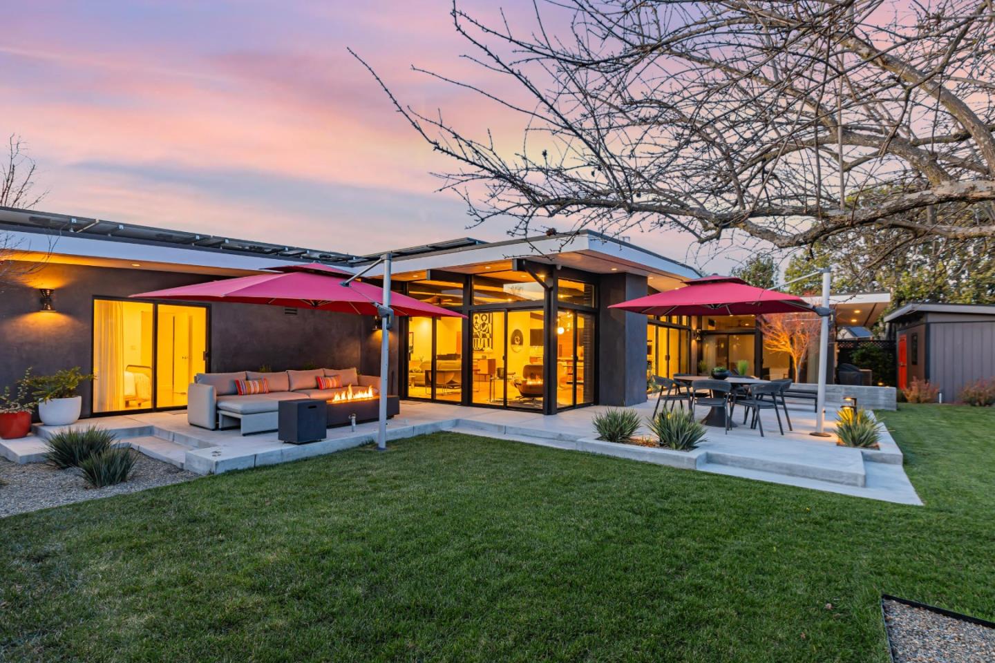 2896 Gardendale DR