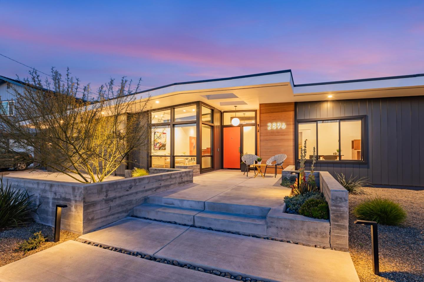 2896 Gardendale DR