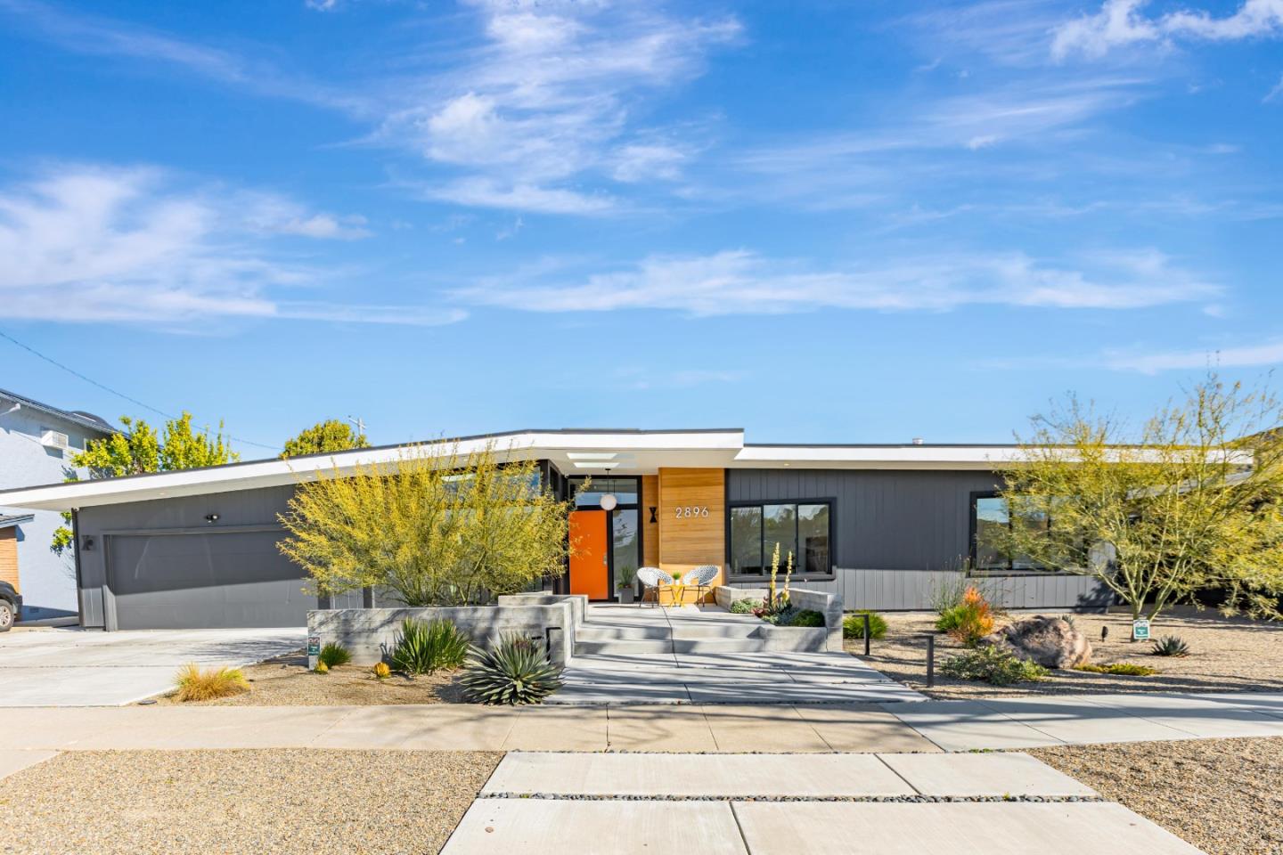 2896 Gardendale DR