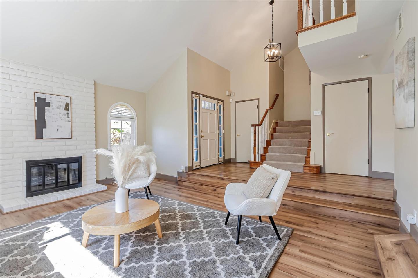 6438 Berwickshire WAY