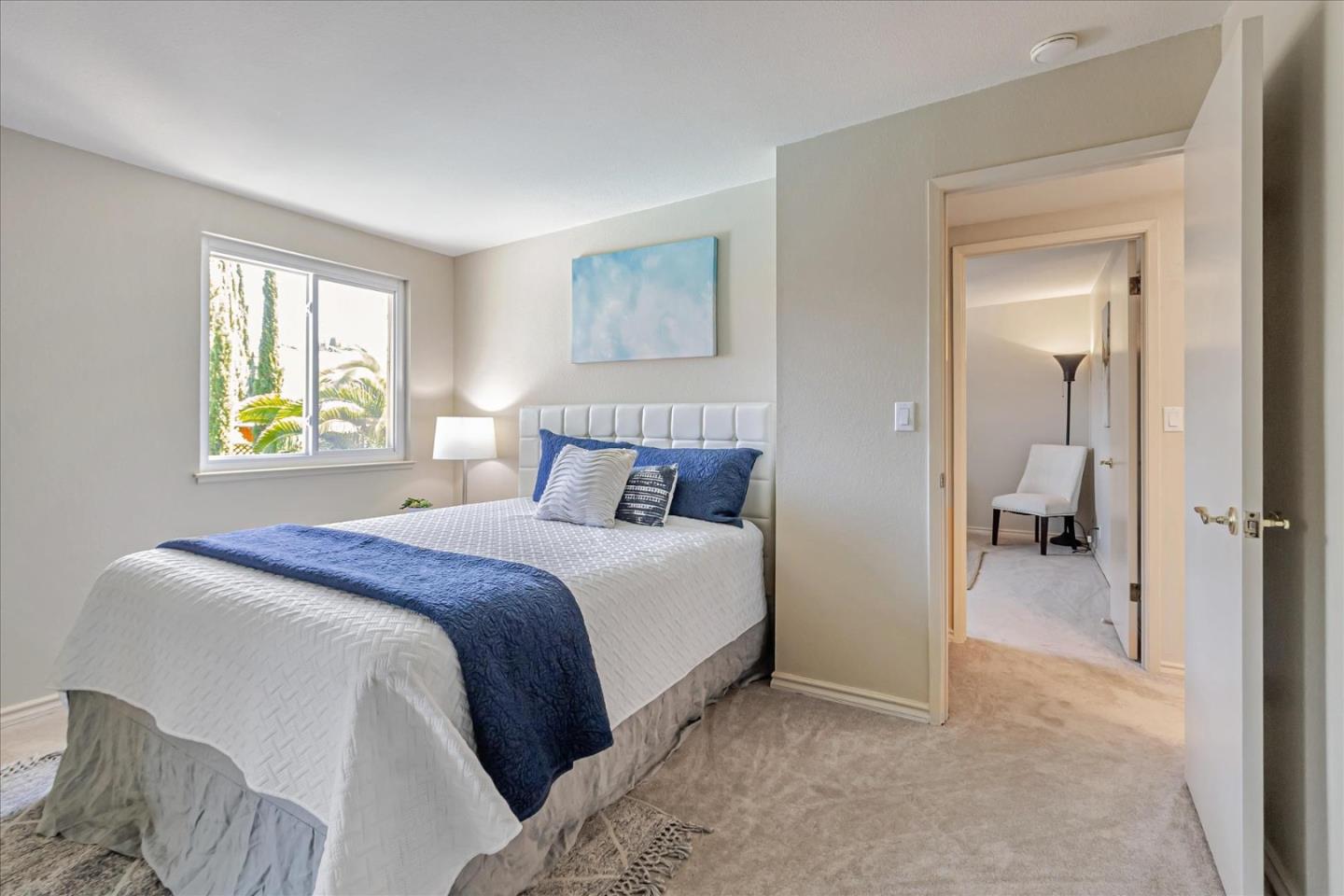 6438 Berwickshire WAY