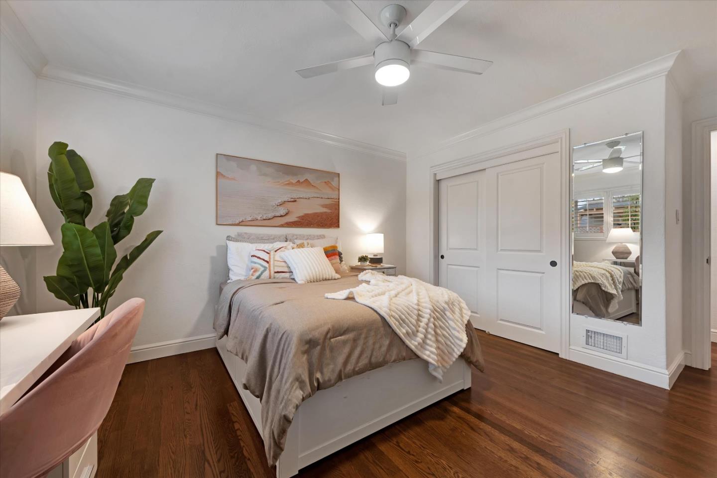 1141 Denise WAY