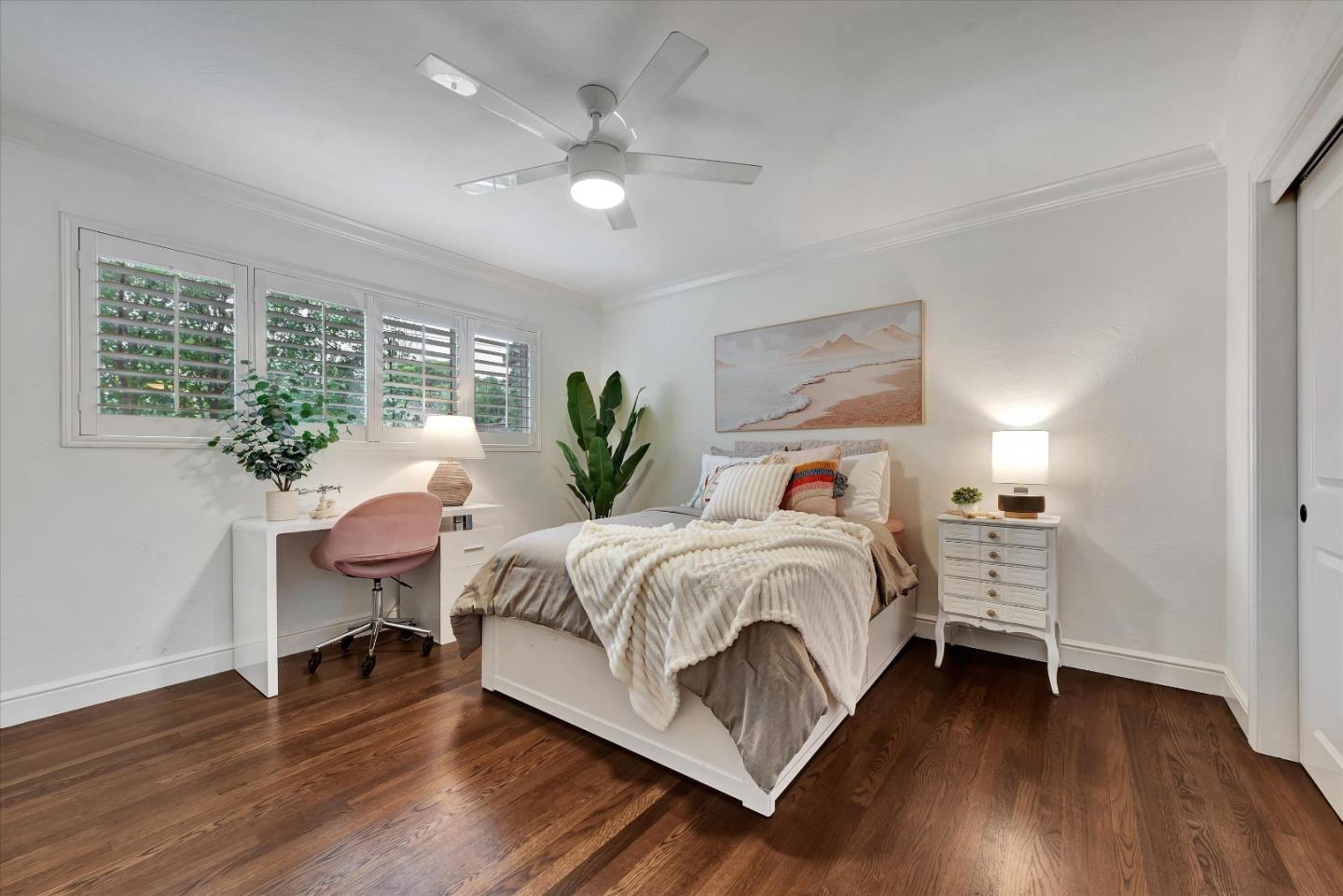 1141 Denise WAY