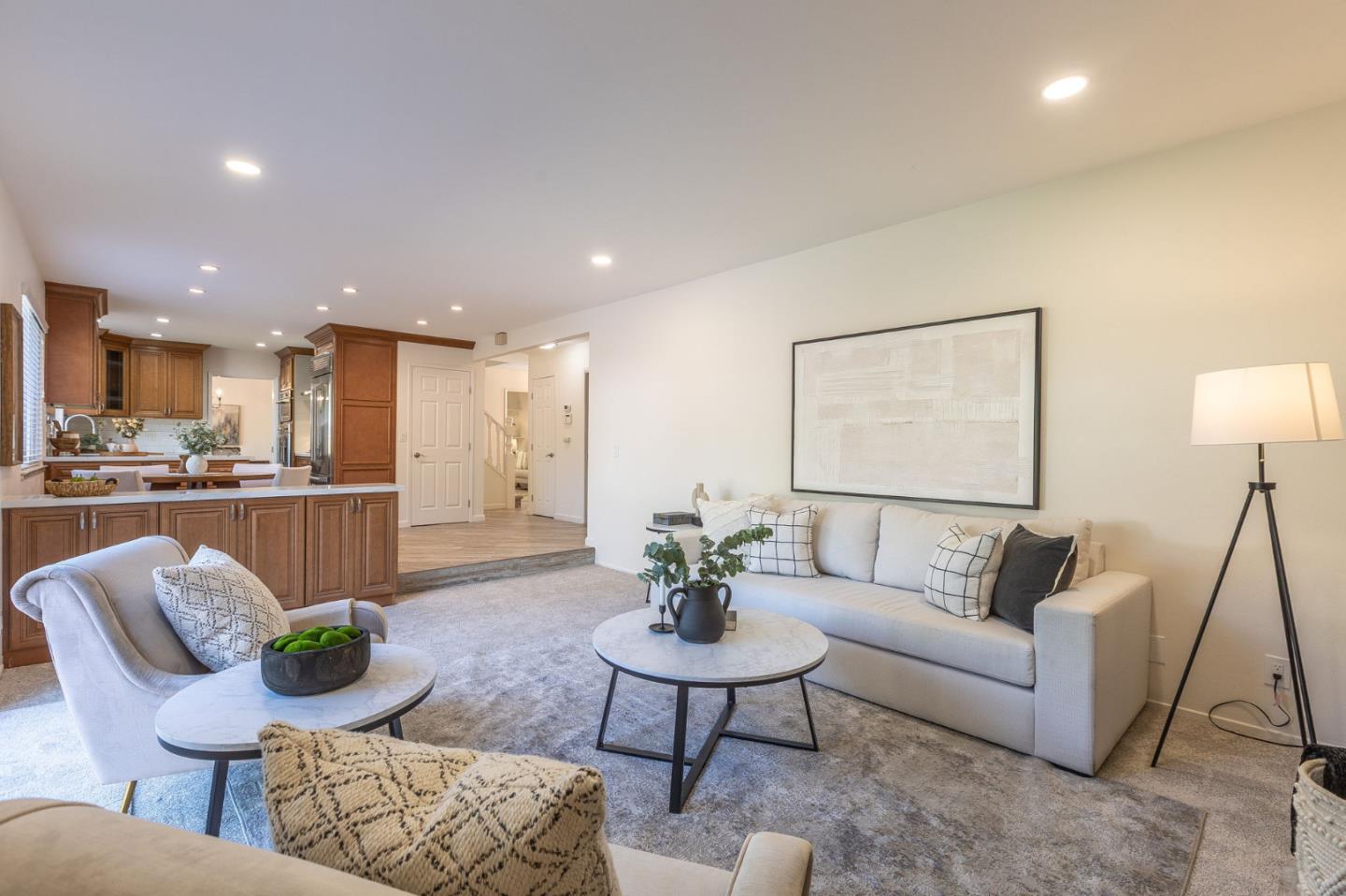 2550 Fairglen DR