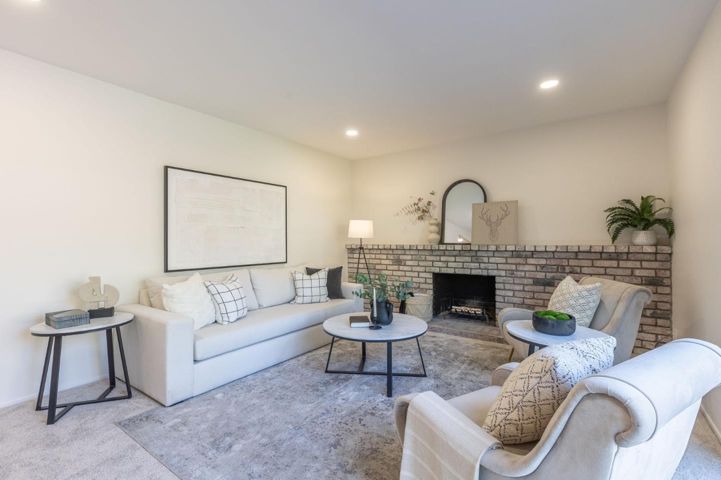 2550 Fairglen DR