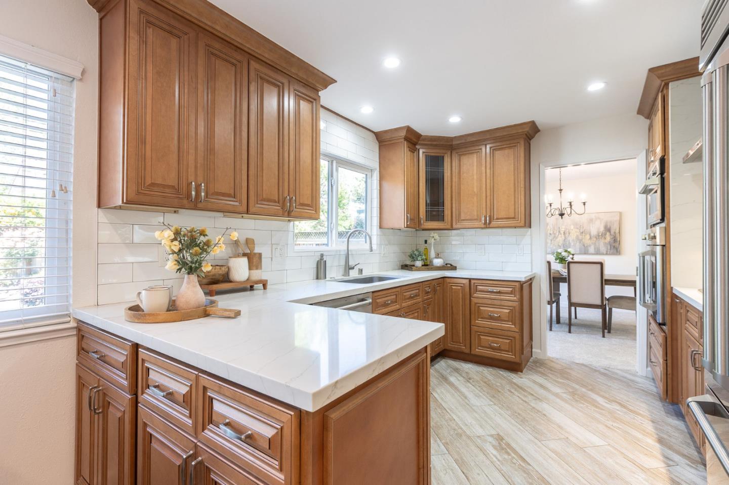 2550 Fairglen DR