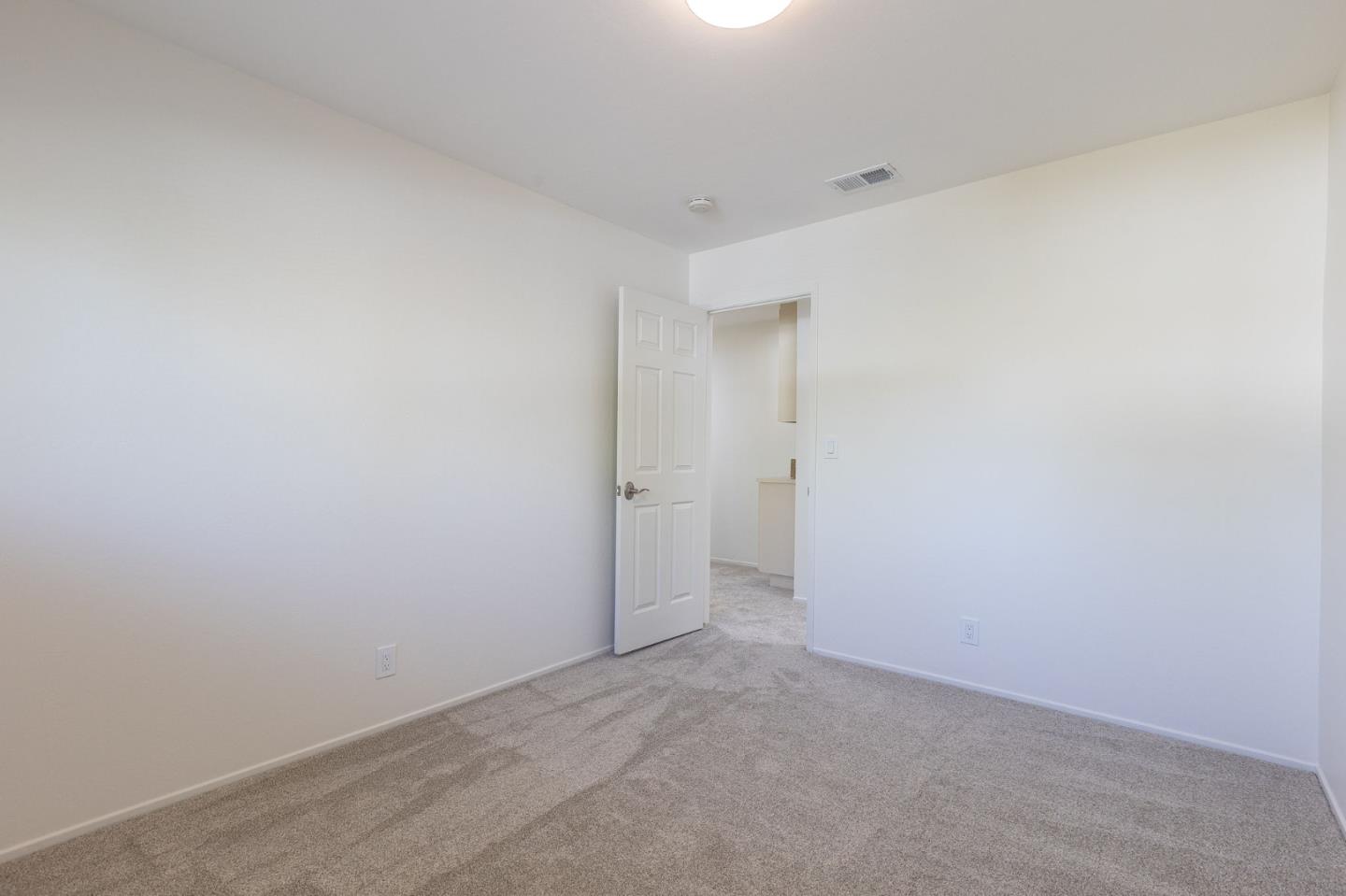 2550 Fairglen DR