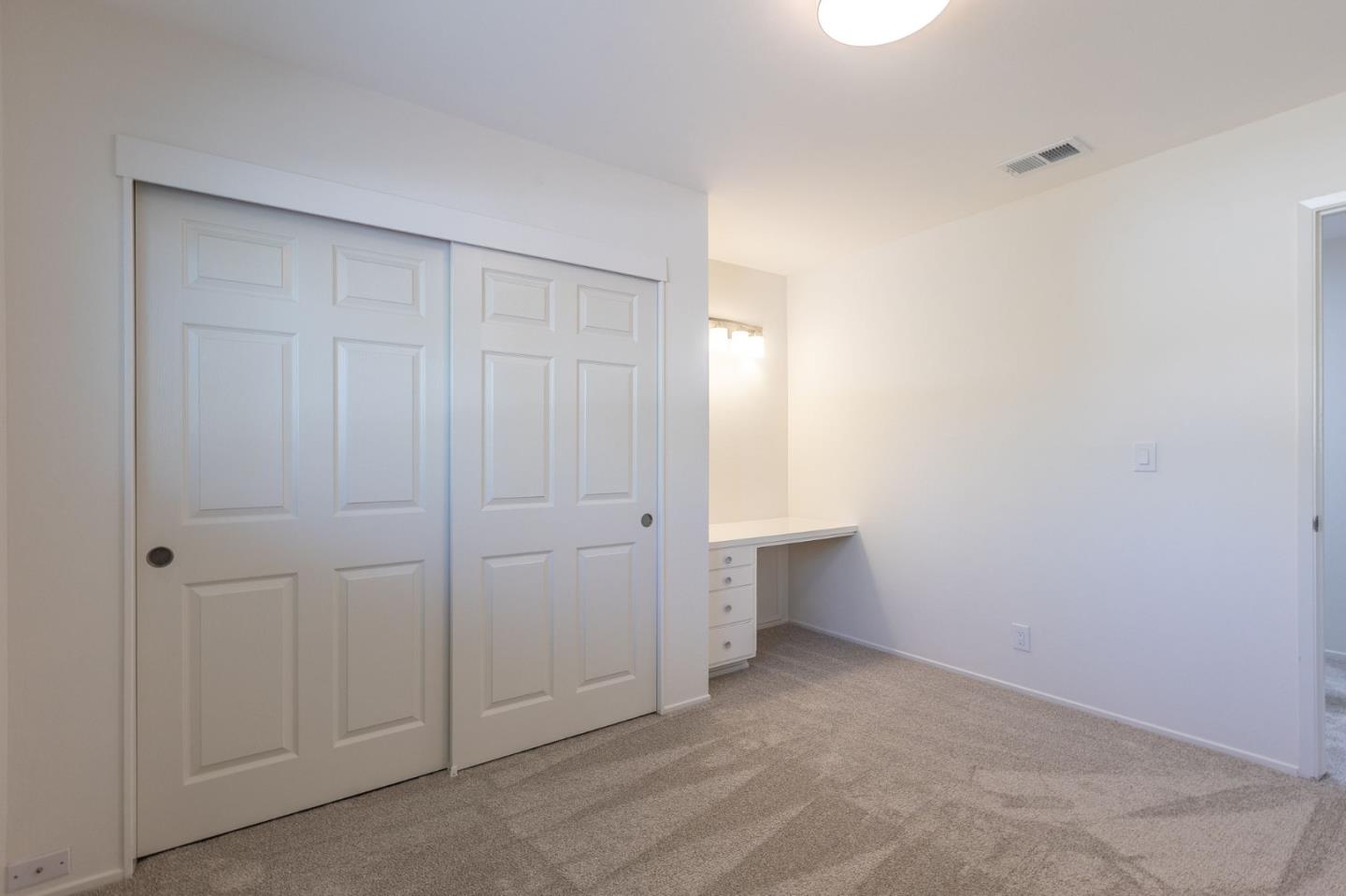 2550 Fairglen DR