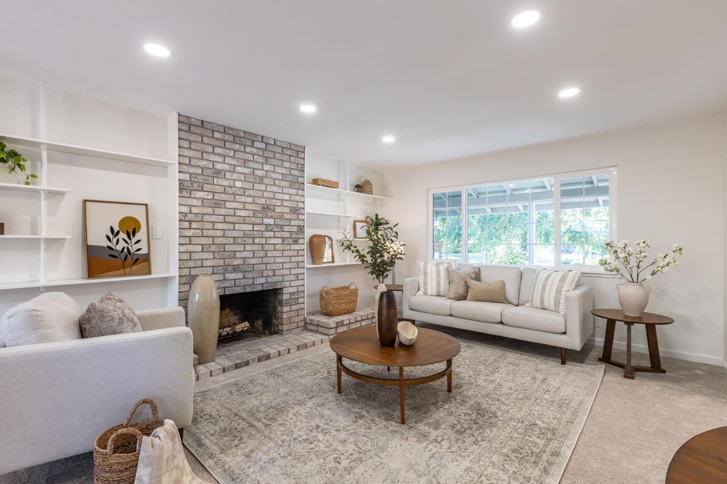 2550 Fairglen DR