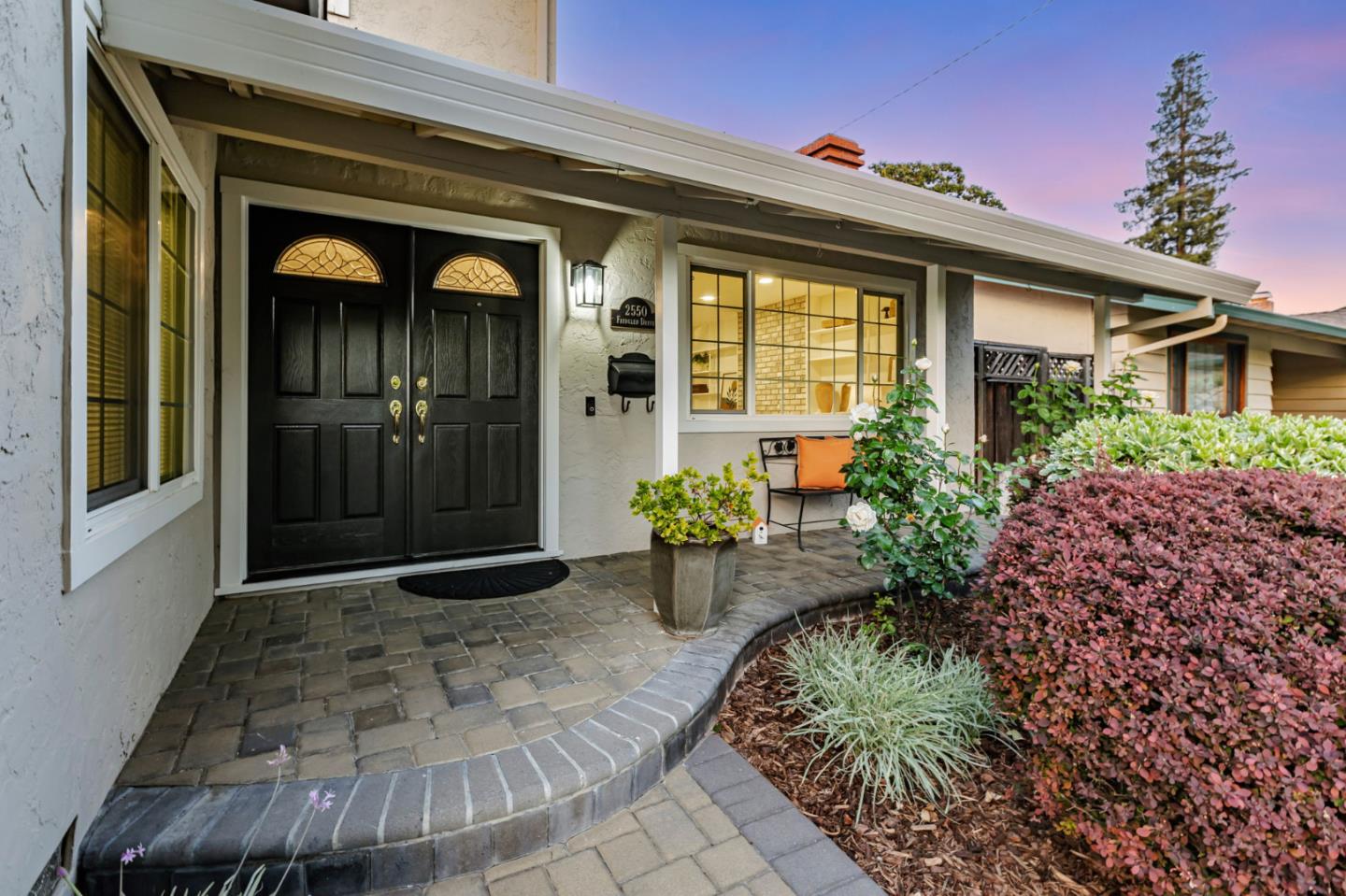 2550 Fairglen DR