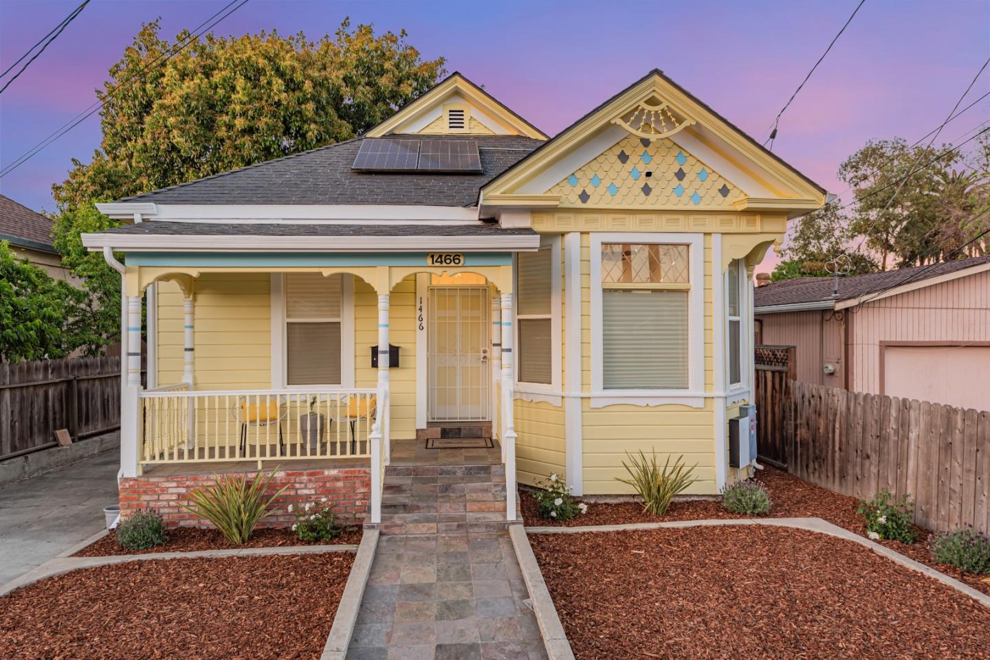 1466 Sanborn