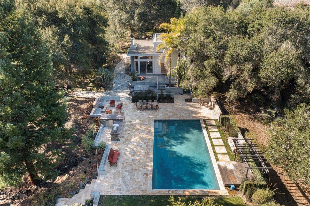 28140 Story Hill Lane