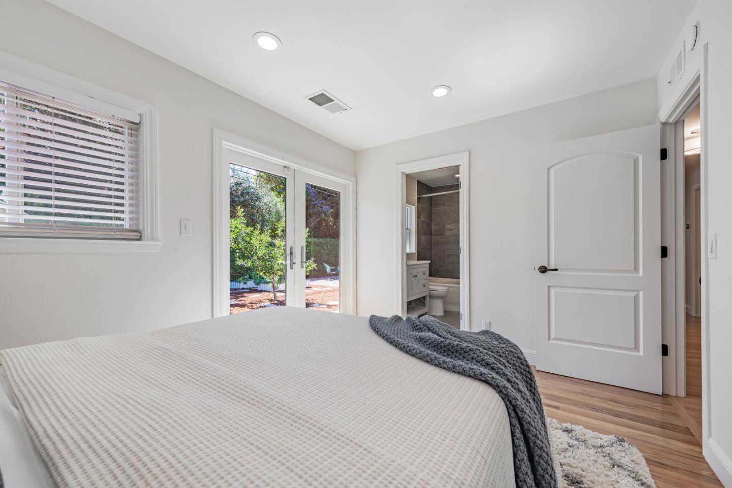 1711 Parkside Avenue