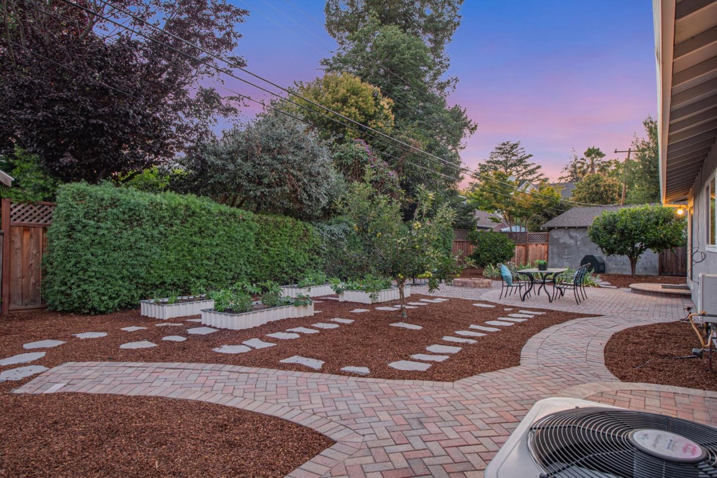 1711 Parkside Avenue