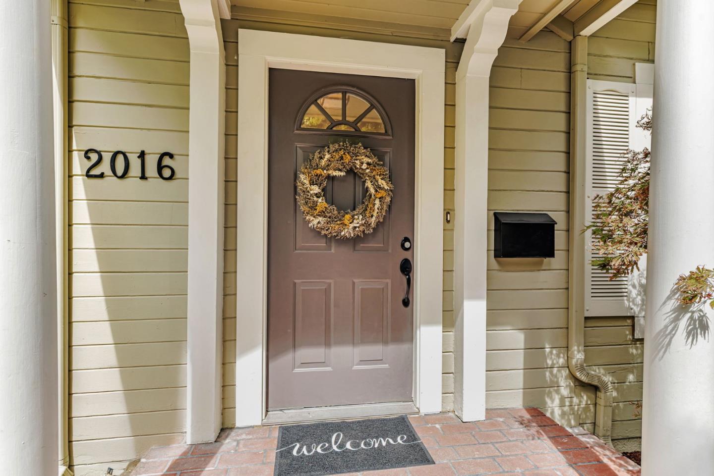 2016 Lincoln Avenue