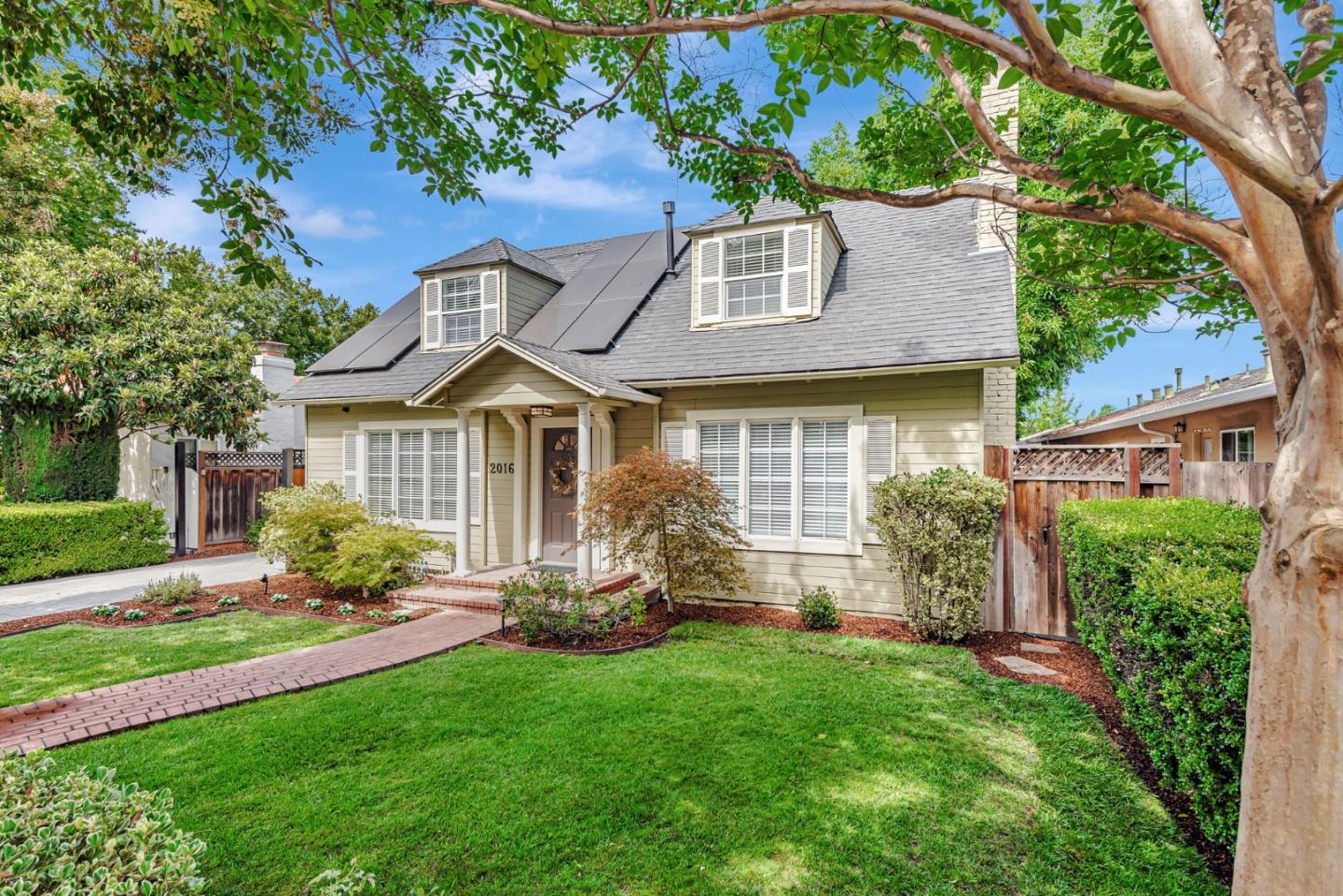 2016 Lincoln Avenue