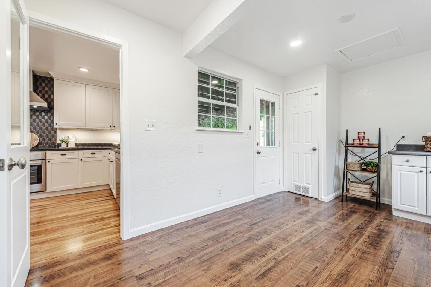 2016 Lincoln Avenue