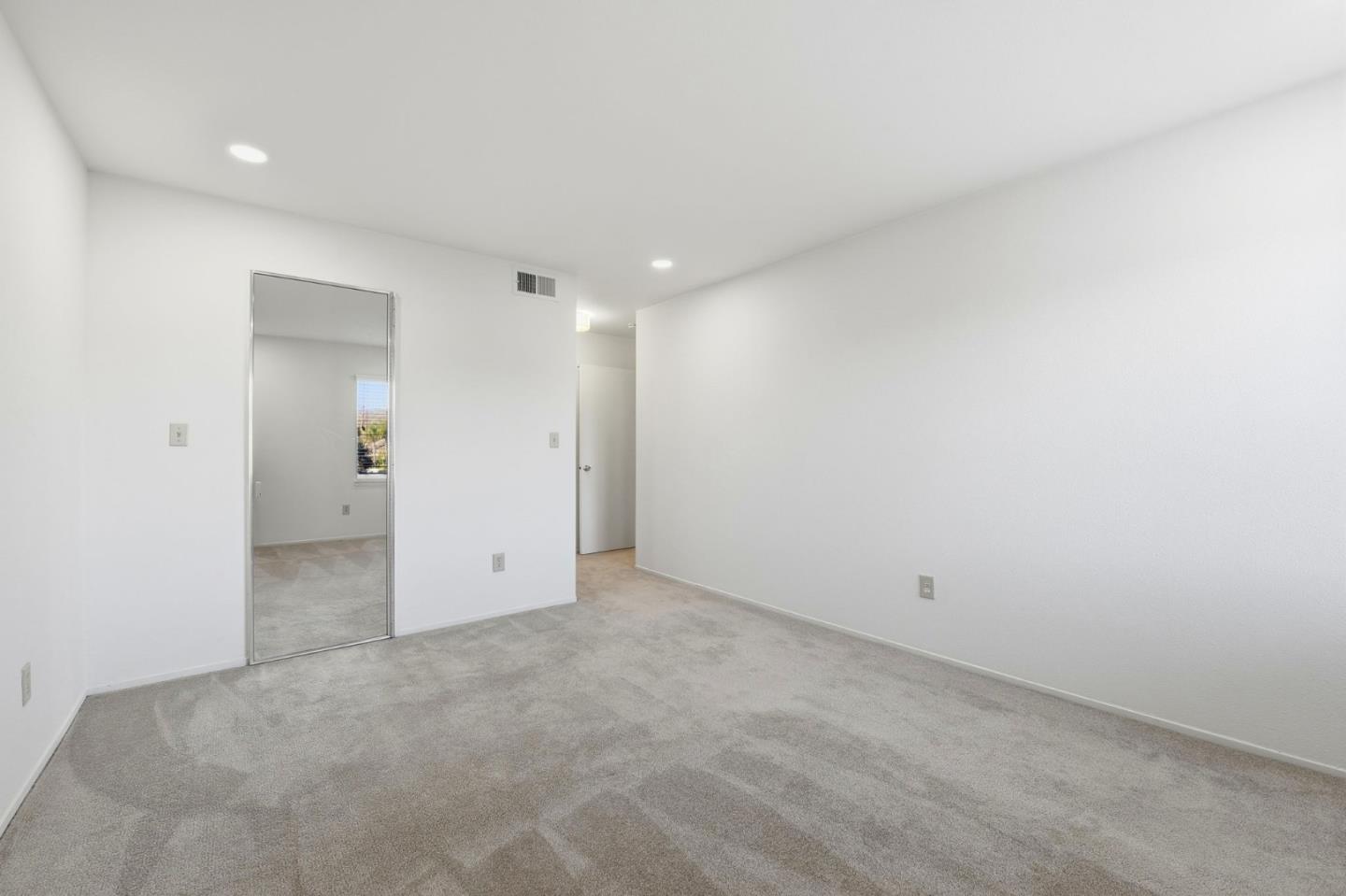 285 Tradewinds Drive 6