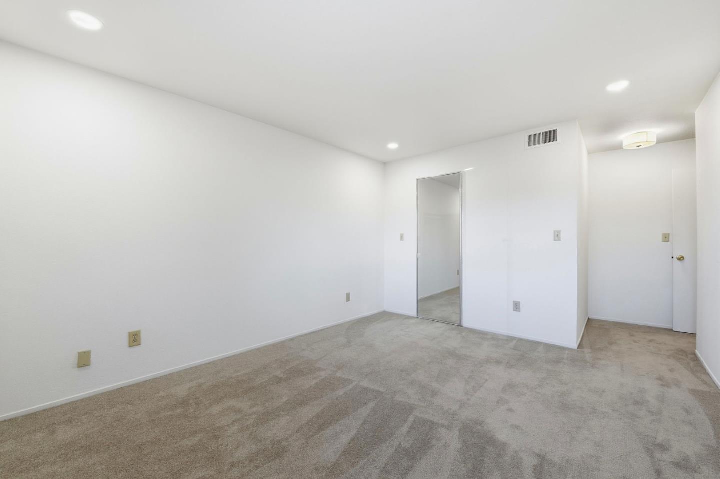 285 Tradewinds Drive 6
