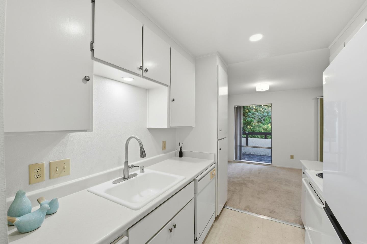 285 Tradewinds Drive 6