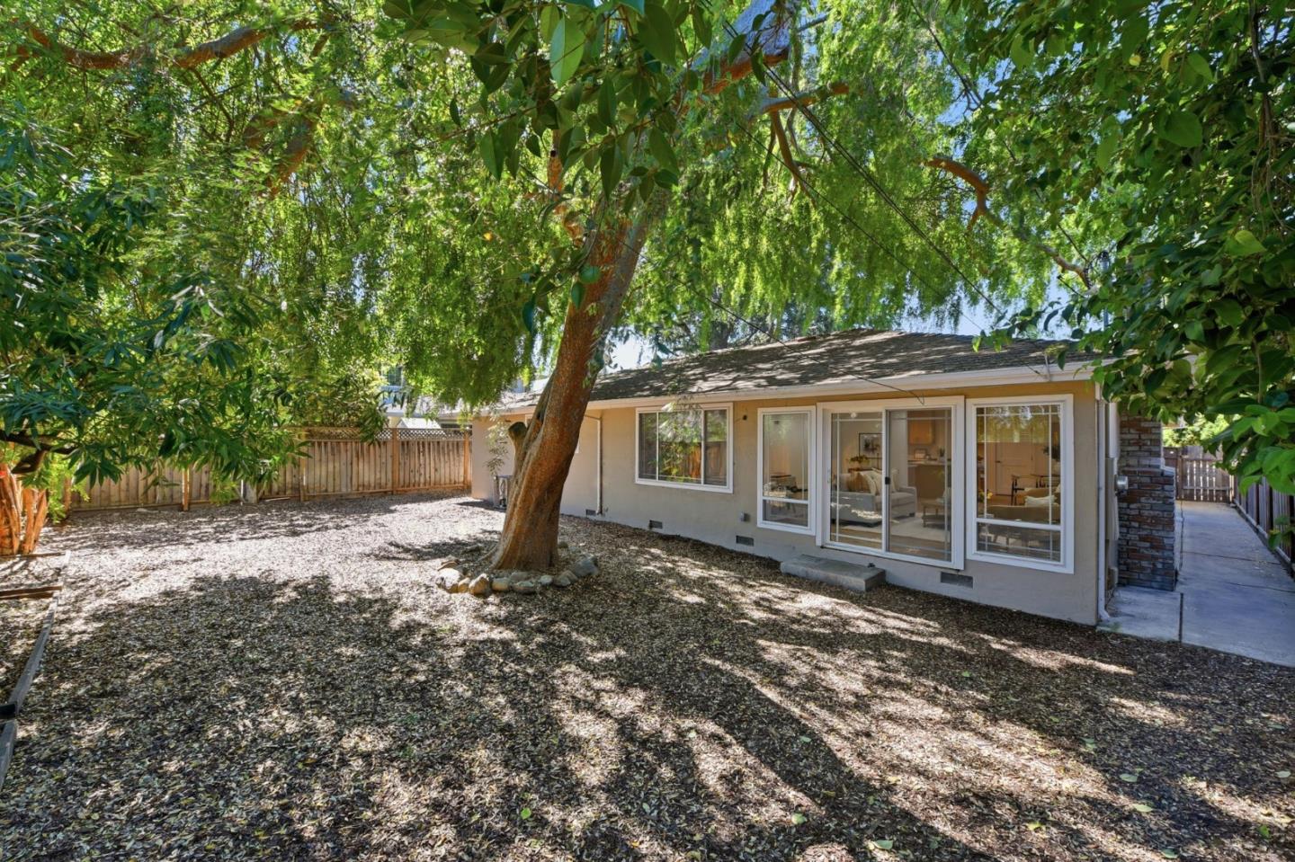 1524 Sandpiper Court