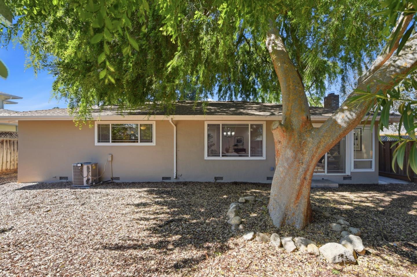 1524 Sandpiper Court