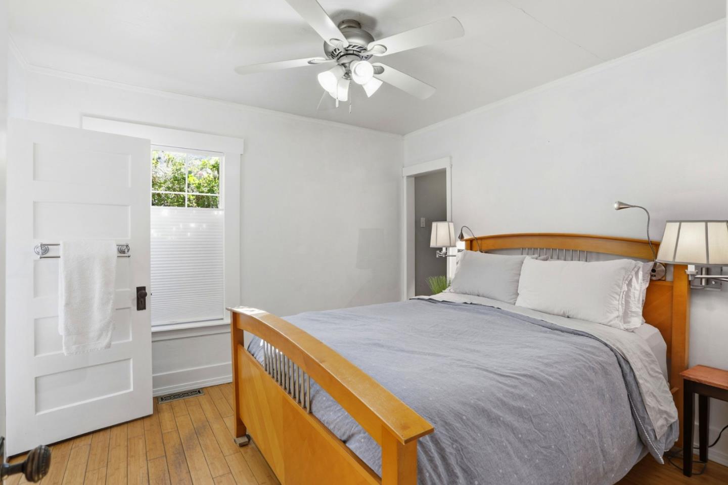 1068 Broadway Avenue