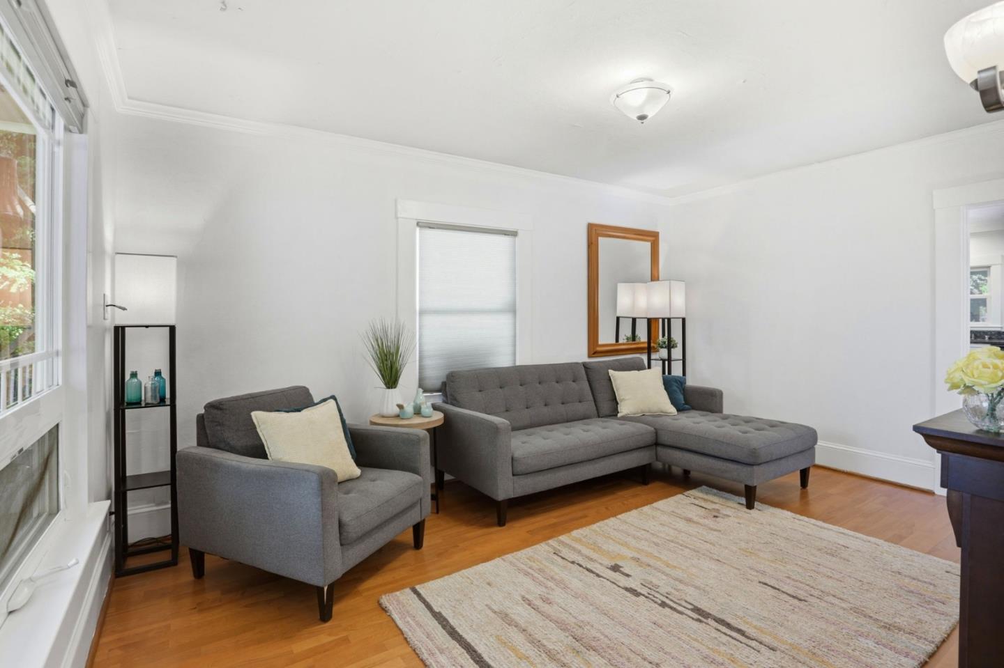 1068 Broadway Avenue