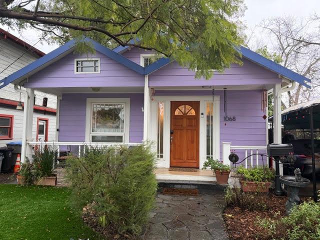 1068 Broadway Avenue