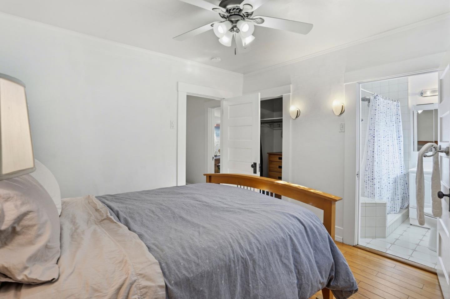 1068 Broadway Avenue