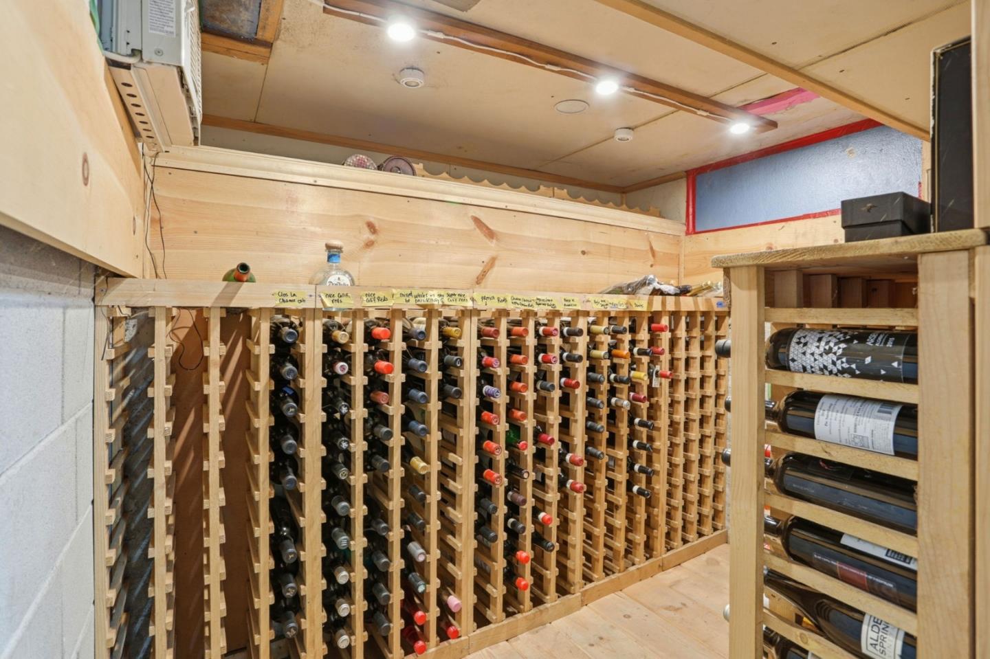 1068 Broadway Avenue