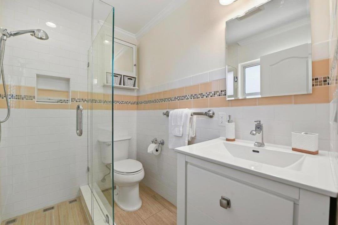 1625 Parkside Avenue