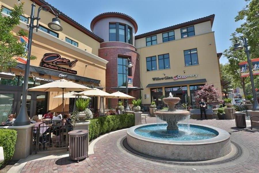 1625 Parkside Avenue