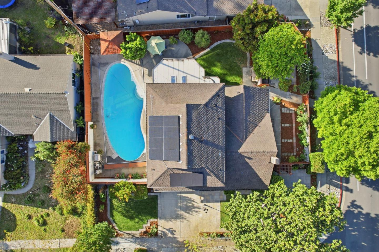 1625 Parkside Avenue