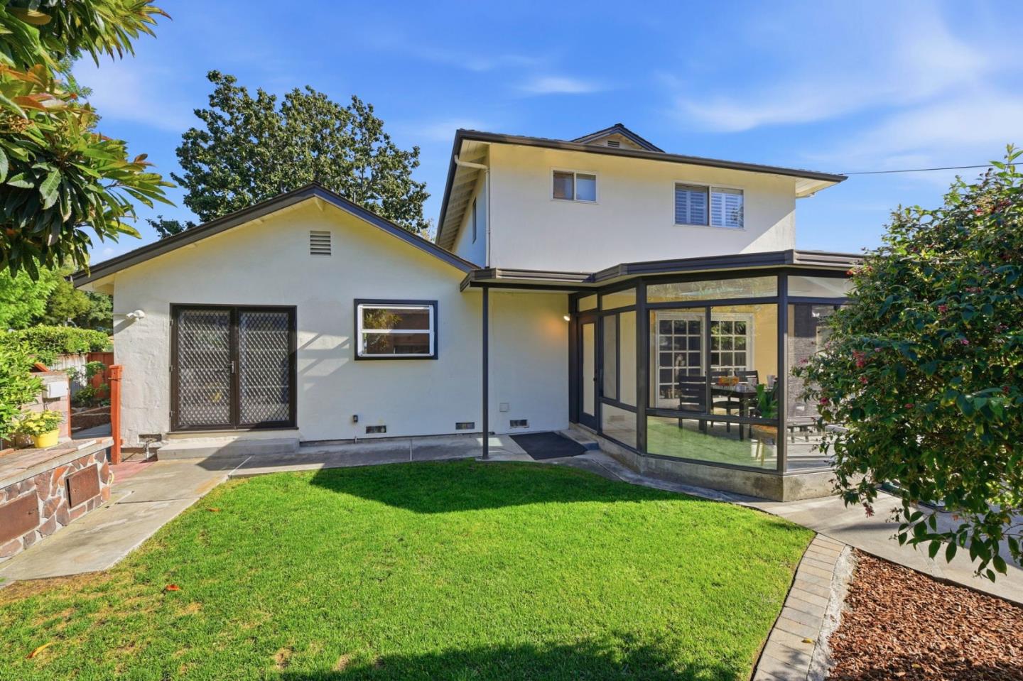 1625 Parkside Avenue