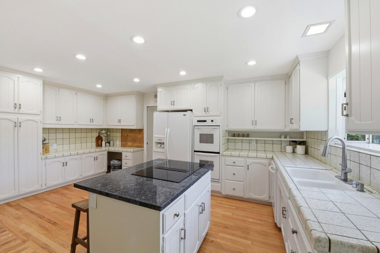 1625 Parkside Avenue