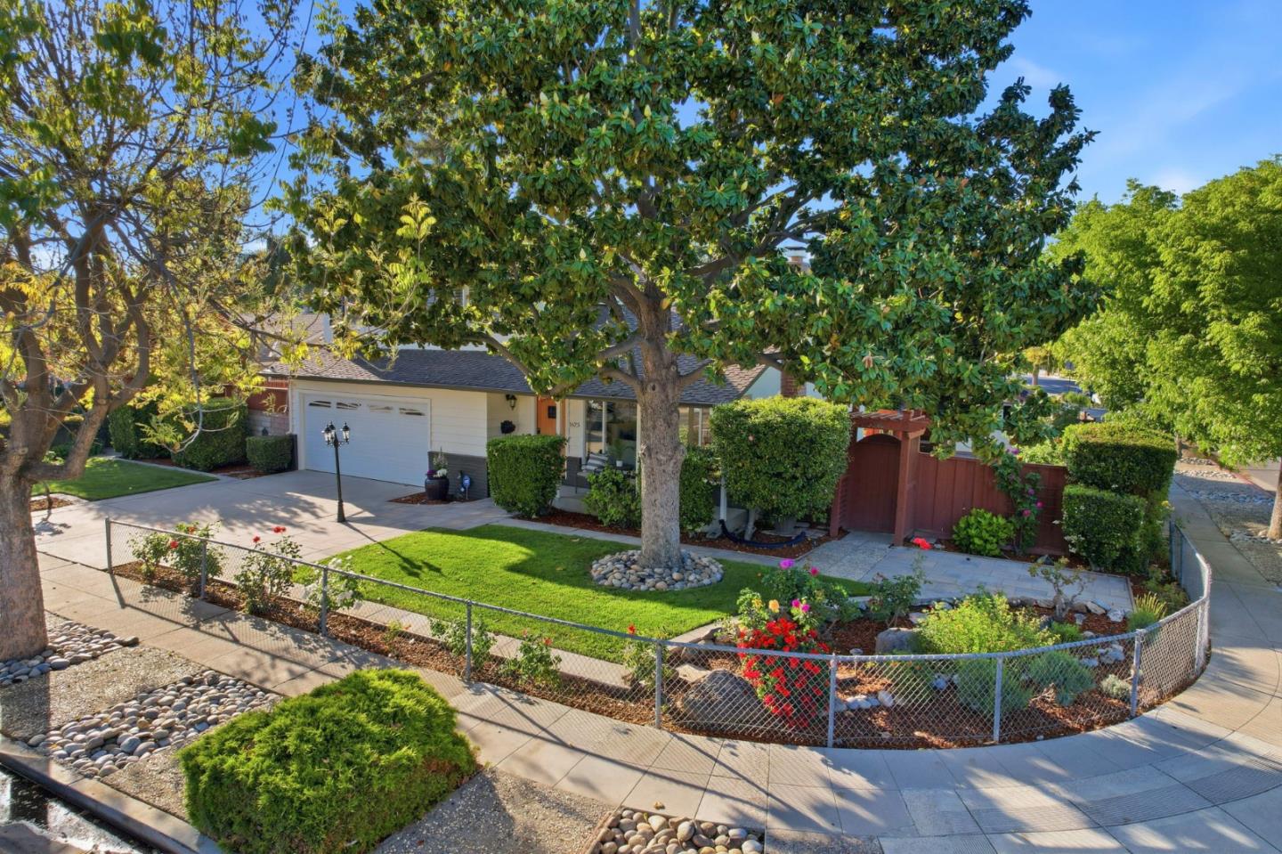 1625 Parkside Avenue